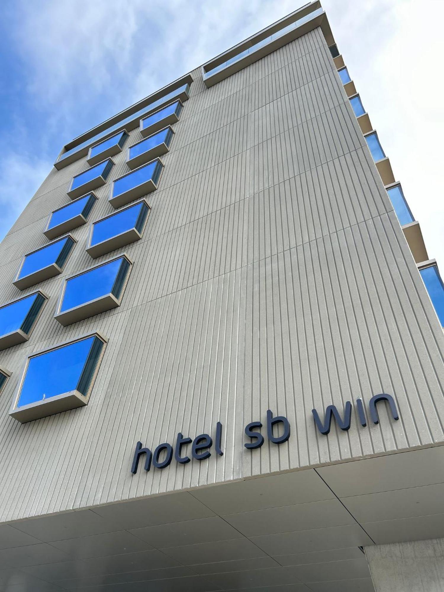 Hotel Sb Win 4 Sup 略夫雷加特河畔圣费柳 外观 照片
